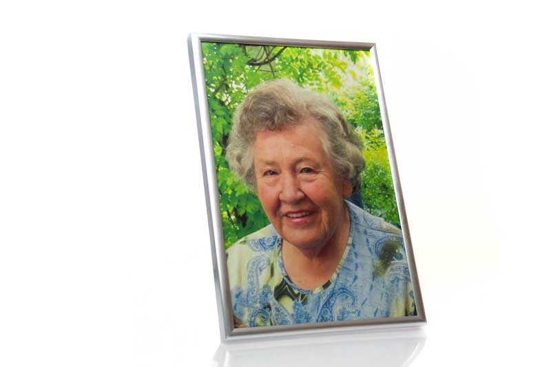 BildTrauerfeier Beispiel eines Bildes für eine Trauerfeier - ein geramtes Portrait